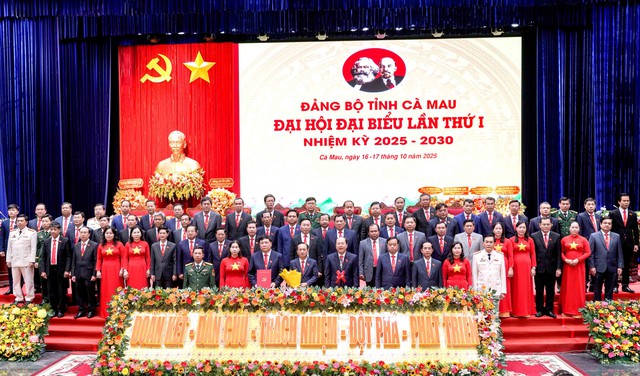 Họp báo thông tin kết quả Đại hội đại biểu Đảng bộ tỉnh Cà Mau lần thứ I, nhiệm kỳ 2025 - 2030- Ảnh 2. Họp báo thông tin kết quả Đại hội đại biểu Đảng bộ tỉnh Cà Mau lần thứ I, nhiệm kỳ 2025 - 2030- Ảnh 2.
