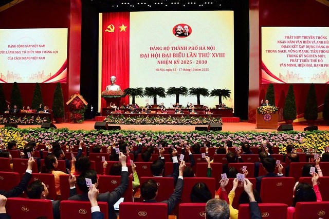Hà Nội: 10 nhiệm vụ trọng tâm đưa Nghị quyết Đại hội XVIII của Thành phố vào cuộc sống- Ảnh 3. Hà Nội: 10 nhiệm vụ trọng tâm đưa Nghị quyết Đại hội XVIII của Thành phố vào cuộc sống- Ảnh 3.