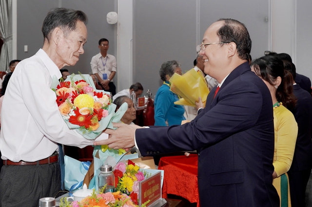 Cà Mau, tỉnh địa đầu cực Nam Tổ quốc vững tin bước vào kỷ nguyên phát triển mới- Ảnh 4.