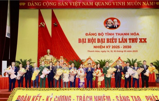 Đại hội Đảng bộ tỉnh Thanh Hóa lần thứ XX: Dấu mốc mới trong hành trình phát triển- Ảnh 2. Đại hội Đảng bộ tỉnh Thanh Hóa lần thứ XX: Dấu mốc mới trong hành trình phát triển- Ảnh 2.