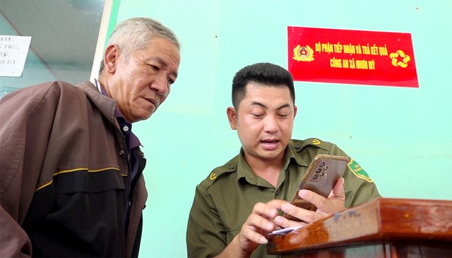 An Giang: Người Tổ trưởng Tổ bảo vệ ANTT ở cơ sở tâm huyết với nghề- Ảnh 1. An Giang: Người Tổ trưởng Tổ bảo vệ ANTT ở cơ sở tâm huyết với nghề- Ảnh 1.