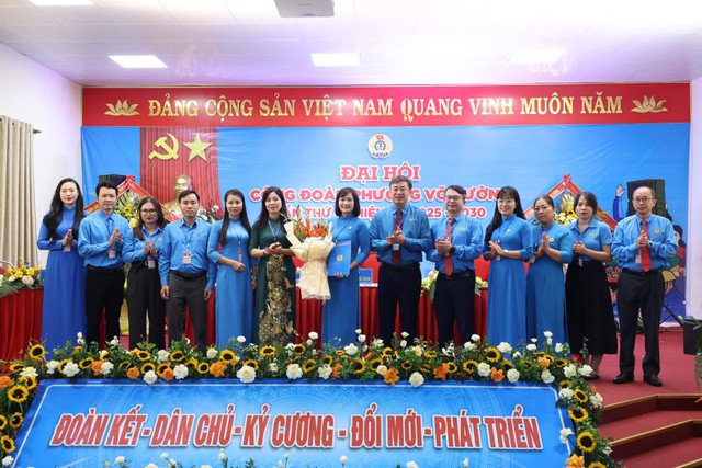 Chỉ định Ban Chấp hành Công đoàn phường Võ Cường gồm 11 đồng chí- Ảnh 2. Chỉ định Ban Chấp hành Công đoàn phường Võ Cường gồm 11 đồng chí- Ảnh 2.