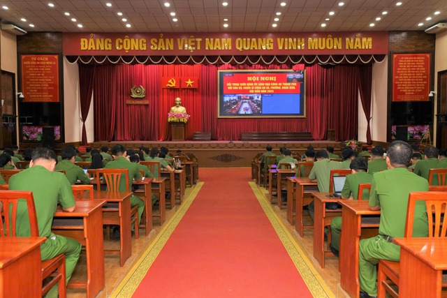 Đối thoại để gắn kết - Hành động vì bình yên của nhân dân- Ảnh 3. Đối thoại để gắn kết - Hành động vì bình yên của nhân dân- Ảnh 3.