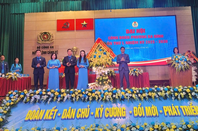 Hà Nội: Đại hội Công đoàn phường Ba Đình lần thứ nhất, nhiệm kỳ 2025–2030- Ảnh 3. Hà Nội: Đại hội Công đoàn phường Ba Đình lần thứ nhất, nhiệm kỳ 2025–2030- Ảnh 3.