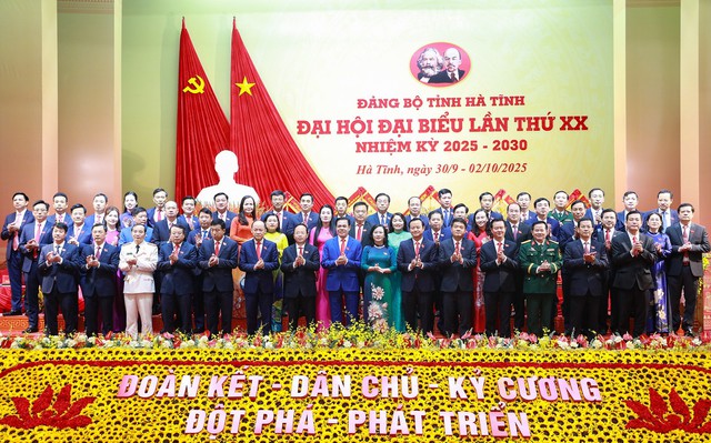 
Đại hội Đại biểu Đảng bộ tỉnh Hà Tĩnh lần thứ XX, nhiệm kỳ 2025 – 2030: ĐỊNH hướng chiến lược và khát vọng phát triển nhanh, bền vững.
- Ảnh 2.