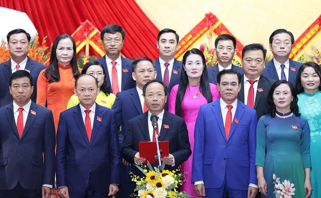 
Đại hội Đại biểu Đảng bộ tỉnh Hà Tĩnh lần thứ XX, nhiệm kỳ 2025 – 2030: ĐỊNH hướng chiến lược và khát vọng phát triển nhanh, bền vững.
- Ảnh 3.