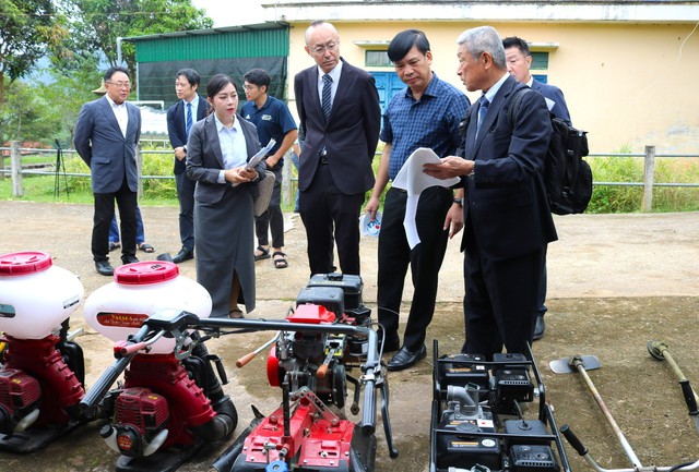 JICA bàn giao thiết bị nông nghiệp cho xã người Mông ở Nghệ An- Ảnh 1. JICA bàn giao thiết bị nông nghiệp cho xã người Mông ở Nghệ An- Ảnh 1.