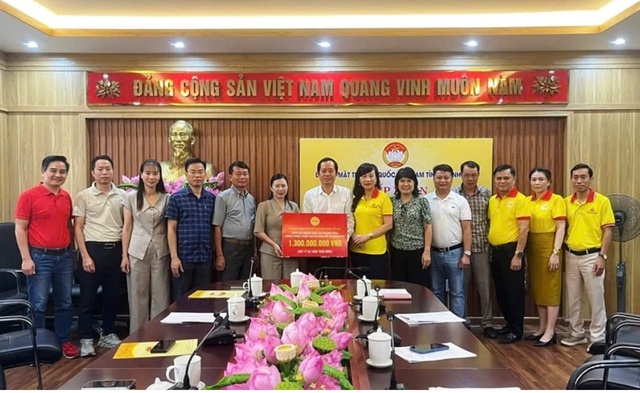 CLB Doanh nhân Thanh Hóa tại TP Hồ Chí Minh: Ủng hộ đồng bào vùng lũ hơn 2,25 tỷ đồng- Ảnh 2. CLB Doanh nhân Thanh Hóa tại TP Hồ Chí Minh: Ủng hộ đồng bào vùng lũ hơn 2,25 tỷ đồng- Ảnh 2.