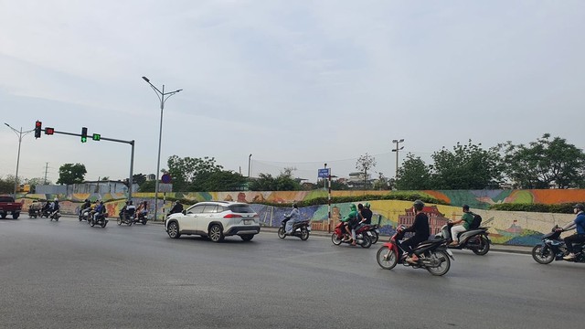 Hà Nội: Định hướng xây dựng hệ thống đê điều hiện đại, bảo đảm an toàn chống lũ- Ảnh 1. Hà Nội: Định hướng xây dựng hệ thống đê điều hiện đại, bảo đảm an toàn chống lũ- Ảnh 1.