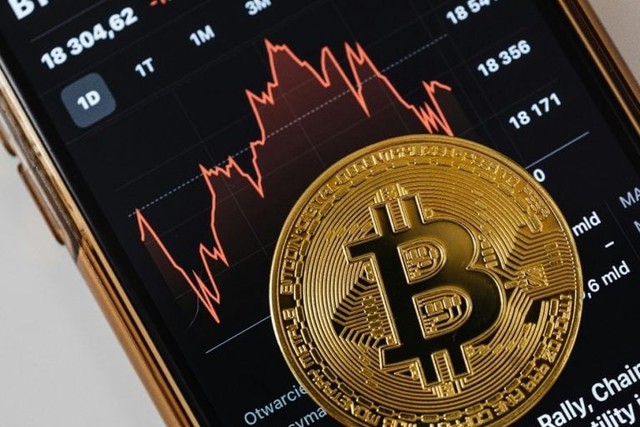 Giá Bitcoin hôm nay 23/10: Bitcoin có khả năng tạo đáy mới- Ảnh 1. Giá Bitcoin hôm nay 23/10: Bitcoin có khả năng tạo đáy mới- Ảnh 1.