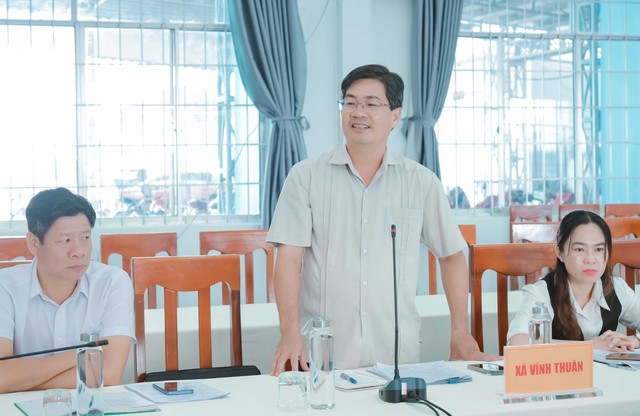 Đoàn công tác của Bộ Nội vụ làm việc với 3 xã Vĩnh Phong, Vĩnh Thuận, Vĩnh Bình- Ảnh 2. Đoàn công tác của Bộ Nội vụ làm việc với 3 xã Vĩnh Phong, Vĩnh Thuận, Vĩnh Bình- Ảnh 2.