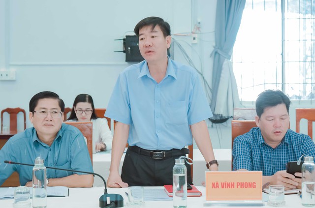 Đoàn công tác của Bộ Nội vụ làm việc với 3 xã Vĩnh Phong, Vĩnh Thuận, Vĩnh Bình- Ảnh 3. Đoàn công tác của Bộ Nội vụ làm việc với 3 xã Vĩnh Phong, Vĩnh Thuận, Vĩnh Bình- Ảnh 3.