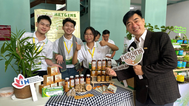 Cuộc thi Khởi nghiệp Xanh lần thứ 11: Dự án Netgins- Gừng sưởi ấm, sinh kết xanh lọt vào chung kết- Ảnh 2. Cuộc thi Khởi nghiệp Xanh lần thứ 11: Dự án Netgins- Gừng sưởi ấm, sinh kết xanh lọt vào chung kết- Ảnh 2.