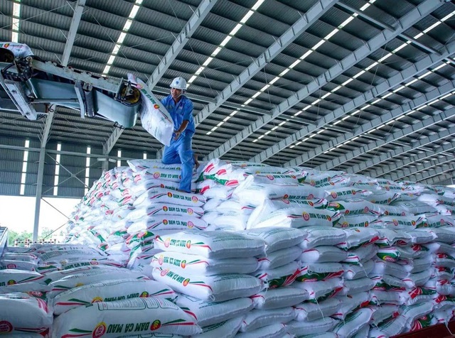 Campuchia tiếp tục là thị trường xuất khẩu phân bón lớn nhất của Việt Nam- Ảnh 1. Campuchia tiếp tục là thị trường xuất khẩu phân bón lớn nhất của Việt Nam- Ảnh 1.