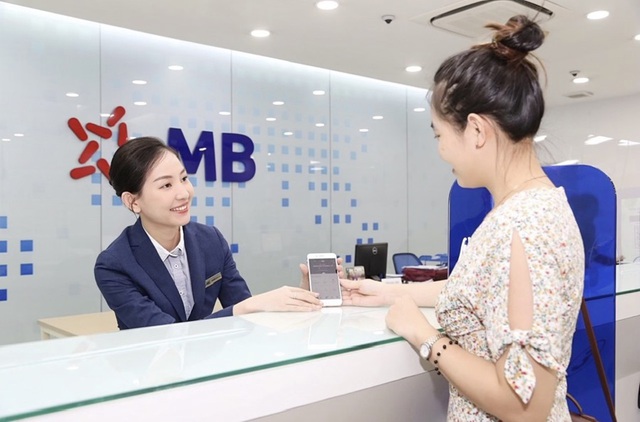 Lương ngân hàng vẫn luôn "đỉnh": Lộ diện ngân hàng trả lương "khủng" nhất Việt Nam- Ảnh 1. Lương ngân hàng vẫn luôn "đỉnh": Lộ diện ngân hàng trả lương "khủng" nhất Việt Nam- Ảnh 1.