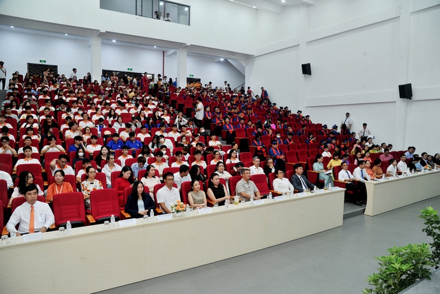 Trường CĐ Kiến trúc - Xây dựng TP.HCM: Hướng tới đào tạo kỹ sư thực hành chuẩn quốc tế- Ảnh 3. Trường CĐ Kiến trúc - Xây dựng TP.HCM: Hướng tới đào tạo kỹ sư thực hành chuẩn quốc tế- Ảnh 3.