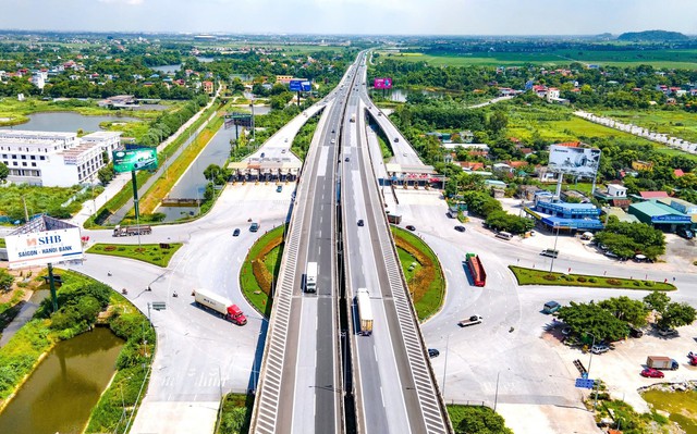 Điều chỉnh phương án tổ chức giao thông trên cao tốc Cầu Giẽ - Ninh Bình phục vụ thi công nút giao Liêm Sơn- Ảnh 1. Điều chỉnh phương án tổ chức giao thông trên cao tốc Cầu Giẽ - Ninh Bình phục vụ thi công nút giao Liêm Sơn- Ảnh 1.