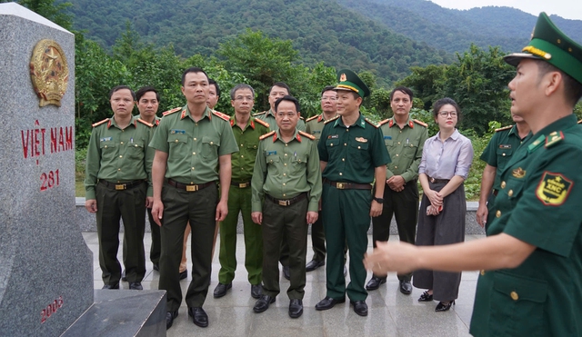 Thanh Hóa: Giám đốc Công an tỉnh thăm, làm việc với Công an các xã biên giới- Ảnh 1. Thanh Hóa: Giám đốc Công an tỉnh thăm, làm việc với Công an các xã biên giới- Ảnh 1.