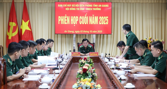 Hội đồng Thi đua - Khen thưởng BĐBP tỉnh An Giang họp phiên cuối năm 2025- Ảnh 1.