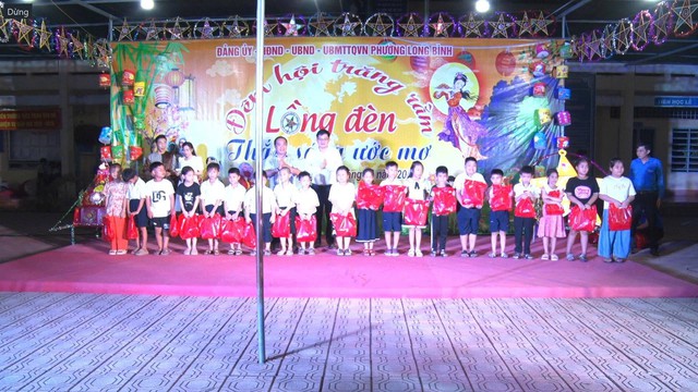 Phường Long Bình tổ chức Tết Trung thu cho thiếu nhi- Ảnh 3. Phường Long Bình tổ chức Tết Trung thu cho thiếu nhi- Ảnh 3.