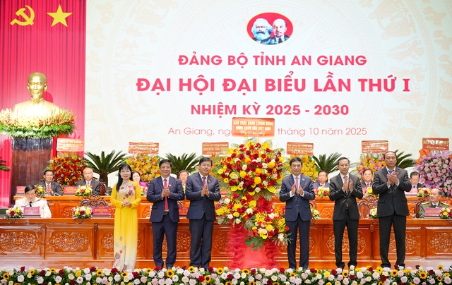 Xây dựng “Một An Giang - Một tầm nhìn - Một ý chí - Một niềm tin thắng lợi”- Ảnh 10.