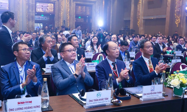 Cải cách hành chính – Bệ phóng nâng tầm vị thế đầu tư bất động sản Việt Nam- Ảnh 2. Cải cách hành chính – Bệ phóng nâng tầm vị thế đầu tư bất động sản Việt Nam- Ảnh 2.