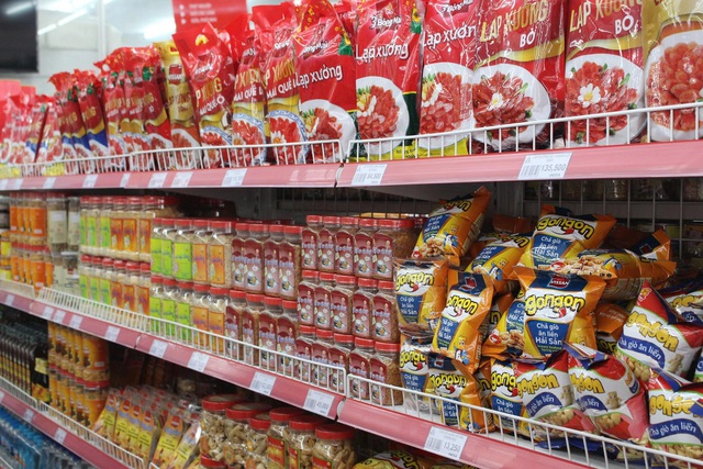 VISSAN giảm giá đến 50% các sản phẩm thiết yếu cho người dân vùng mưa lũ- Ảnh 1. VISSAN giảm giá đến 50% các sản phẩm thiết yếu cho người dân vùng mưa lũ- Ảnh 1.