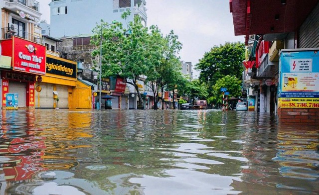 Bộ Xây dựng chỉ rõ nguyên nhân tình trạng ngập úng đô thị- Ảnh 1.