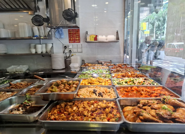 Bán cafe, quán ăn bây giờ: “Cần ngon, không cần sang hay đẹp, sinh viên mới đi làm không thể trả tiền thì coi như xong, không có cửa sống sót”- Ảnh 3. Bán cafe, quán ăn bây giờ: “Cần ngon, không cần sang hay đẹp, sinh viên mới đi làm không thể trả tiền thì coi như xong, không có cửa sống sót”- Ảnh 3.