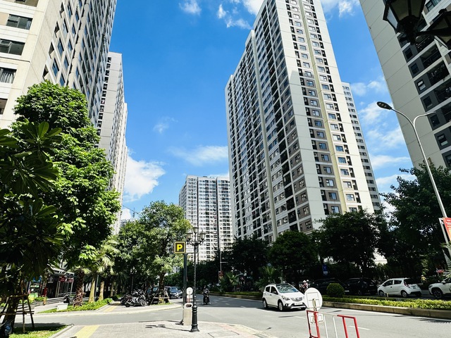 Giá chung cư quý III/2025 tại các thành phố lớn vẫn tăng cao- Ảnh 1. Giá chung cư quý III/2025 tại các thành phố lớn vẫn tăng cao- Ảnh 1.