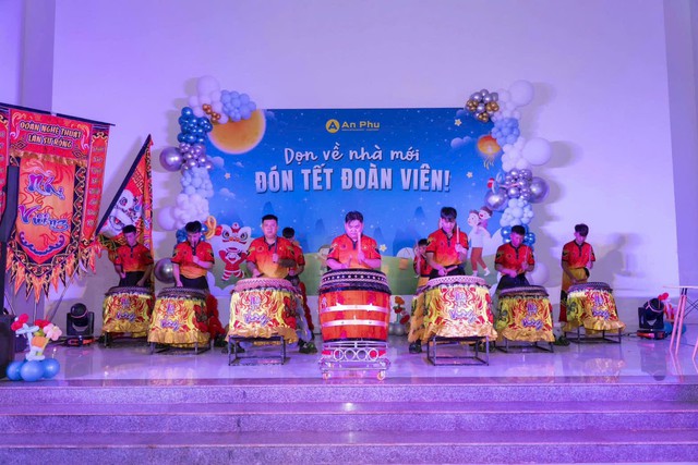 “Dọn về nhà mới - Đón Tết đoàn viên” tại KĐT Ân Phú: Đêm hội trăng rằm trọn vẹn niềm vui- Ảnh 1.