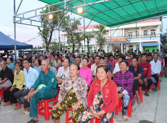 Cà Mau: Thắp sáng mùa trăng đoàn viên tại xã Hưng Hội- Ảnh 5.