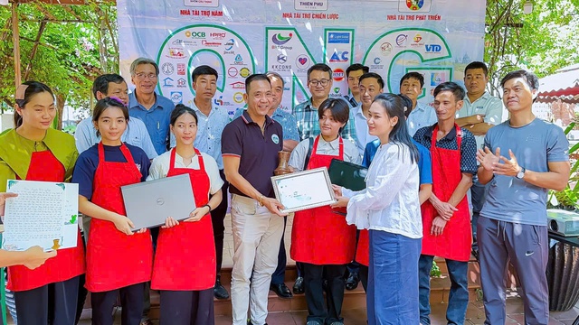 QNG và hành trình 10 năm trao yêu thương- Ảnh 5.