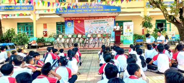 QNG và hành trình 10 năm trao yêu thương- Ảnh 6.