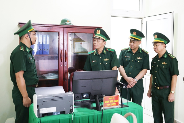 Bộ Tư lệnh BĐBP kiểm tra tại Đồn Biên phòng Nam Du- Ảnh 1.