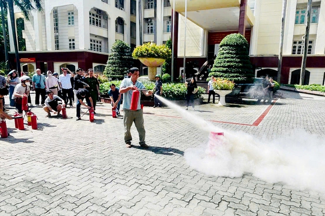 Phường Thanh Xuân: Tổ chức tuyên truyền, tập huấn kỹ năng PCCC và CNCH- Ảnh 3.
