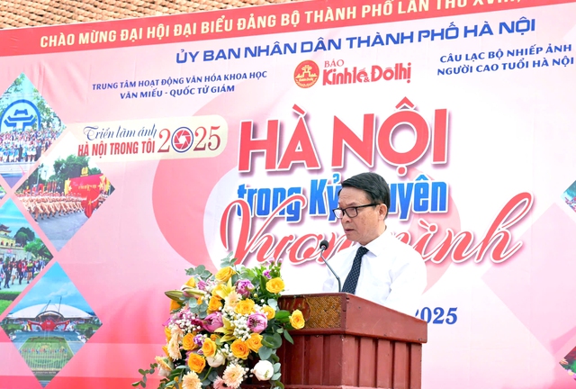 Triển lãm ảnh “Hà Nội trong tôi” năm 2025 với chủ đề: Hà Nội trong kỷ nguyên vươn mình- Ảnh 4. Triển lãm ảnh “Hà Nội trong tôi” năm 2025 với chủ đề: Hà Nội trong kỷ nguyên vươn mình- Ảnh 4.