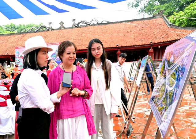 Triển lãm ảnh “Hà Nội trong tôi” năm 2025 với chủ đề: Hà Nội trong kỷ nguyên vươn mình- Ảnh 12. Triển lãm ảnh “Hà Nội trong tôi” năm 2025 với chủ đề: Hà Nội trong kỷ nguyên vươn mình- Ảnh 12.