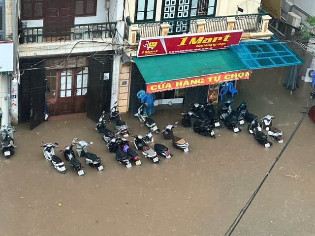 Hà Nội: Triển khai ngay các biện pháp phòng, chống lũ, lụt, lũ quét, sạt lở đất- Ảnh 1.
