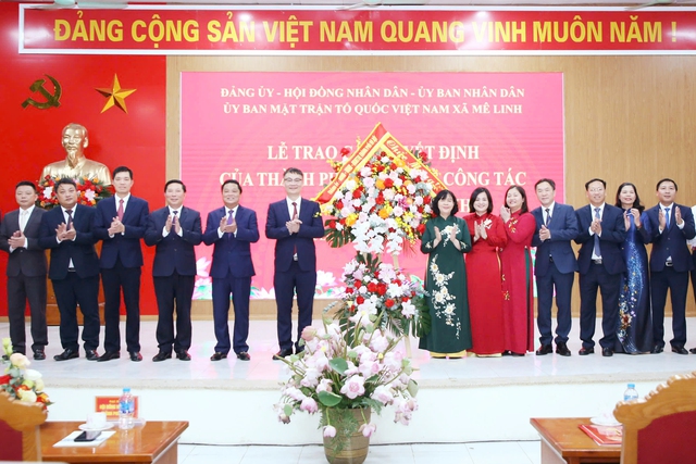 Triển lãm ảnh “Hà Nội trong tôi” năm 2025 với chủ đề: Hà Nội trong kỷ nguyên vươn mình- Ảnh 15. Triển lãm ảnh “Hà Nội trong tôi” năm 2025 với chủ đề: Hà Nội trong kỷ nguyên vươn mình- Ảnh 15.