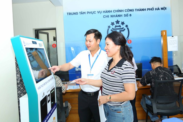 Triển lãm ảnh “Hà Nội trong tôi” năm 2025 với chủ đề: Hà Nội trong kỷ nguyên vươn mình- Ảnh 18. Triển lãm ảnh “Hà Nội trong tôi” năm 2025 với chủ đề: Hà Nội trong kỷ nguyên vươn mình- Ảnh 18.