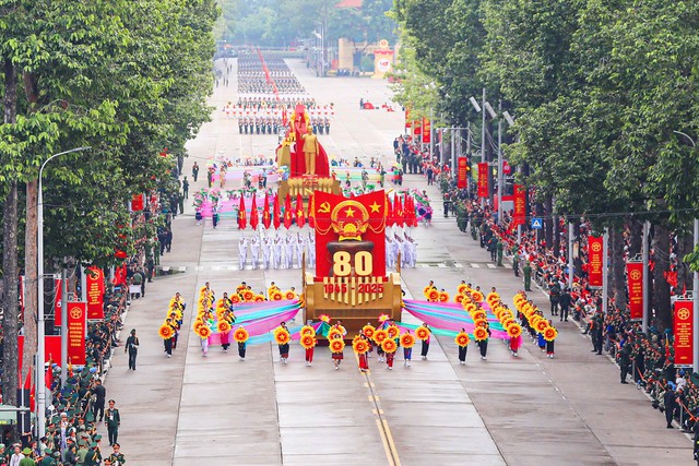 Triển lãm ảnh “Hà Nội trong tôi” năm 2025 với chủ đề: Hà Nội trong kỷ nguyên vươn mình- Ảnh 28. Triển lãm ảnh “Hà Nội trong tôi” năm 2025 với chủ đề: Hà Nội trong kỷ nguyên vươn mình- Ảnh 28.