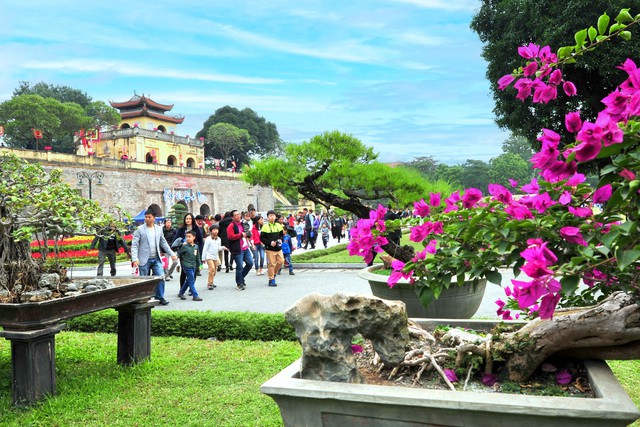 Triển lãm ảnh “Hà Nội trong tôi” năm 2025 với chủ đề: Hà Nội trong kỷ nguyên vươn mình- Ảnh 20. Triển lãm ảnh “Hà Nội trong tôi” năm 2025 với chủ đề: Hà Nội trong kỷ nguyên vươn mình- Ảnh 20.