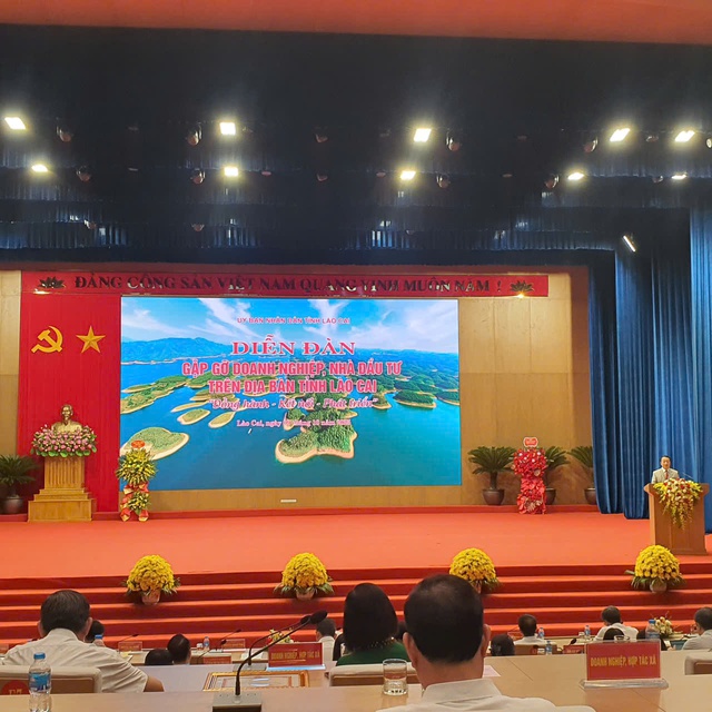 Lào Cai: “Đồng hành - Kết nối - Phát triển” cùng doanh nghiệp, doanh nhân- Ảnh 1. Lào Cai: “Đồng hành - Kết nối - Phát triển” cùng doanh nghiệp, doanh nhân- Ảnh 1.