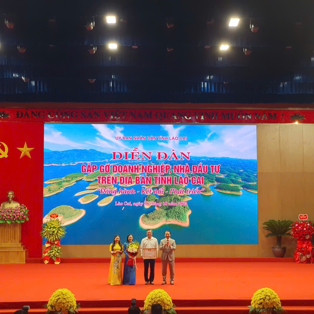 Lào Cai: “Đồng hành - Kết nối - Phát triển” cùng doanh nghiệp, doanh nhân- Ảnh 2. Lào Cai: “Đồng hành - Kết nối - Phát triển” cùng doanh nghiệp, doanh nhân- Ảnh 2.