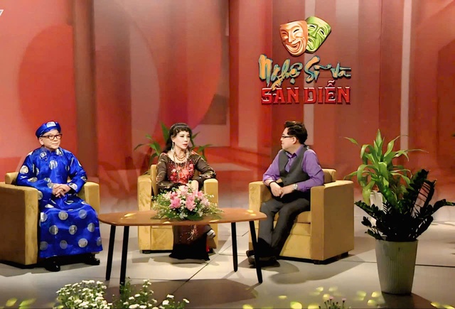 NNƯT Phạm Thị Hoài Anh - Nghệ nhân đa tài giữ gìn và phát huy nghệ thuật văn hoá dân tộc Việt Nam- Ảnh 4. NNƯT Phạm Thị Hoài Anh - Nghệ nhân đa tài giữ gìn và phát huy nghệ thuật văn hoá dân tộc Việt Nam- Ảnh 4.