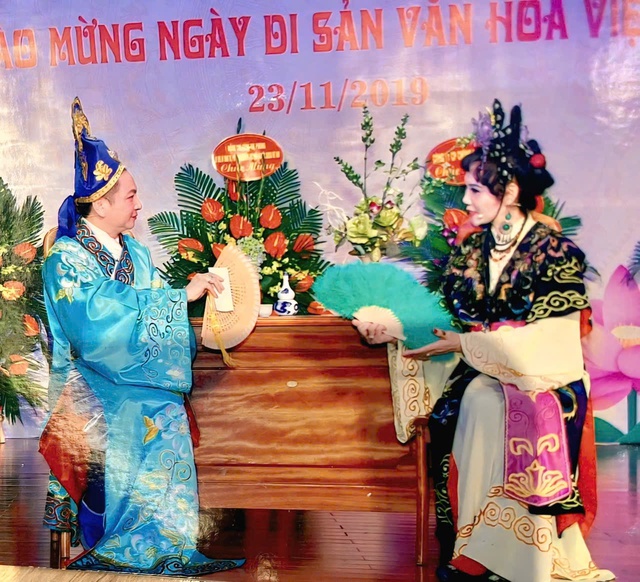 NNƯT Phạm Thị Hoài Anh - Nghệ nhân đa tài giữ gìn và phát huy nghệ thuật văn hoá dân tộc Việt Nam- Ảnh 2. NNƯT Phạm Thị Hoài Anh - Nghệ nhân đa tài giữ gìn và phát huy nghệ thuật văn hoá dân tộc Việt Nam- Ảnh 2.