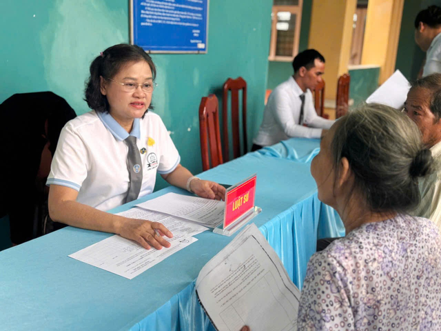 Ngày hội Pháp luật tại xã Bình Khánh, TP.Hồ Chí Minh:
Lan toả tinh thần thượng tôn pháp luật 
- Ảnh 2.