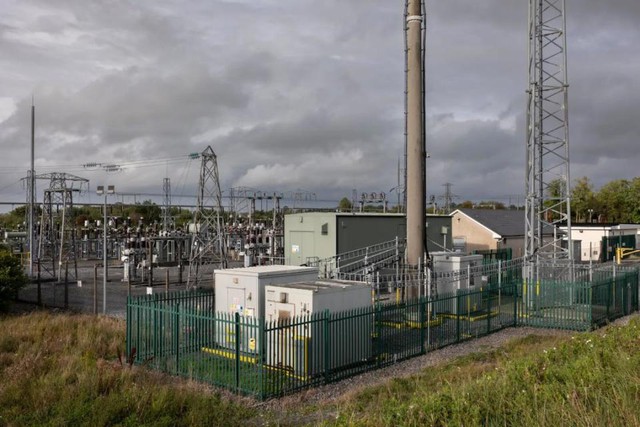 Những gã khổng lồ công nghệ Mỹ có thể mua chip nhưng "bó tay" vì thứ này: Trung Quốc thì khác hoàn toàn- Ảnh 1. Những gã khổng lồ công nghệ Mỹ có thể mua chip nhưng "bó tay" vì thứ này: Trung Quốc thì khác hoàn toàn- Ảnh 1.