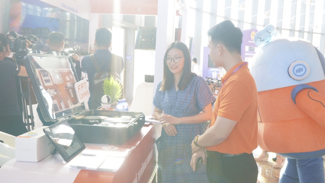 Thành phố Huế: Khát vọng đưa Huế trở thành đô thị xanh, thông minh, giàu bản sắc- Ảnh 2.